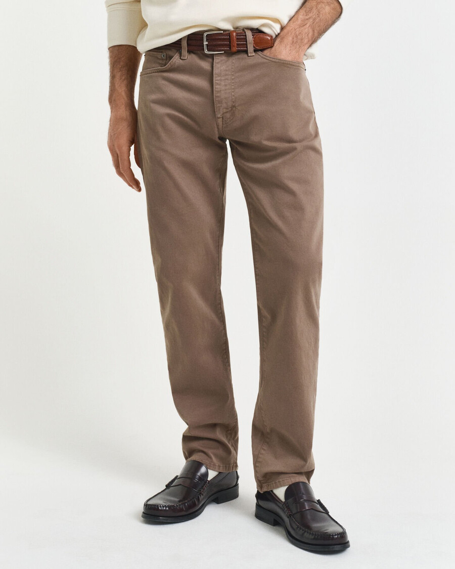 calça jeans desert de corte regular - marrom deserto