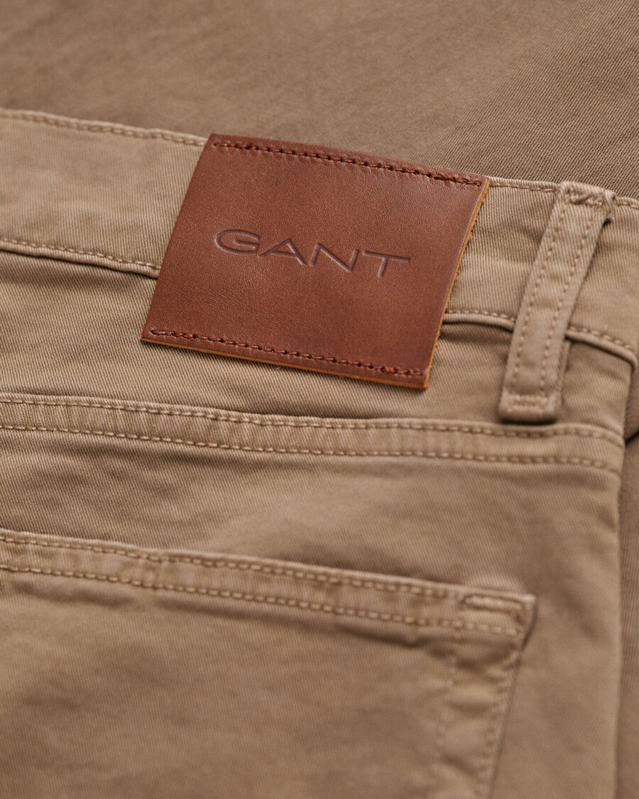 calça jeans desert de corte regular - marrom deserto