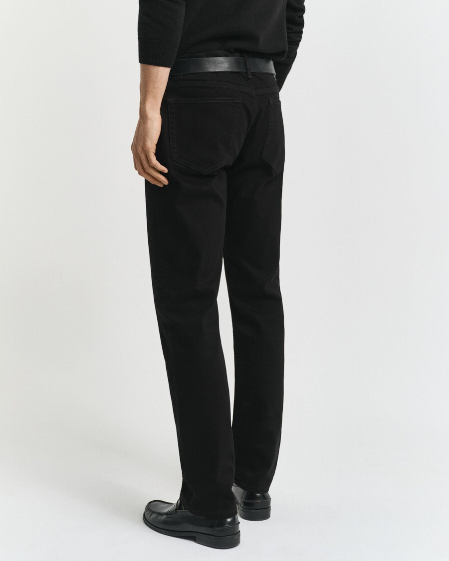 calça jeans preta de corte regular - preta