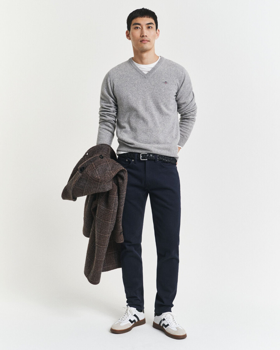 calça jeans slim fit em sarja macia - azul noite