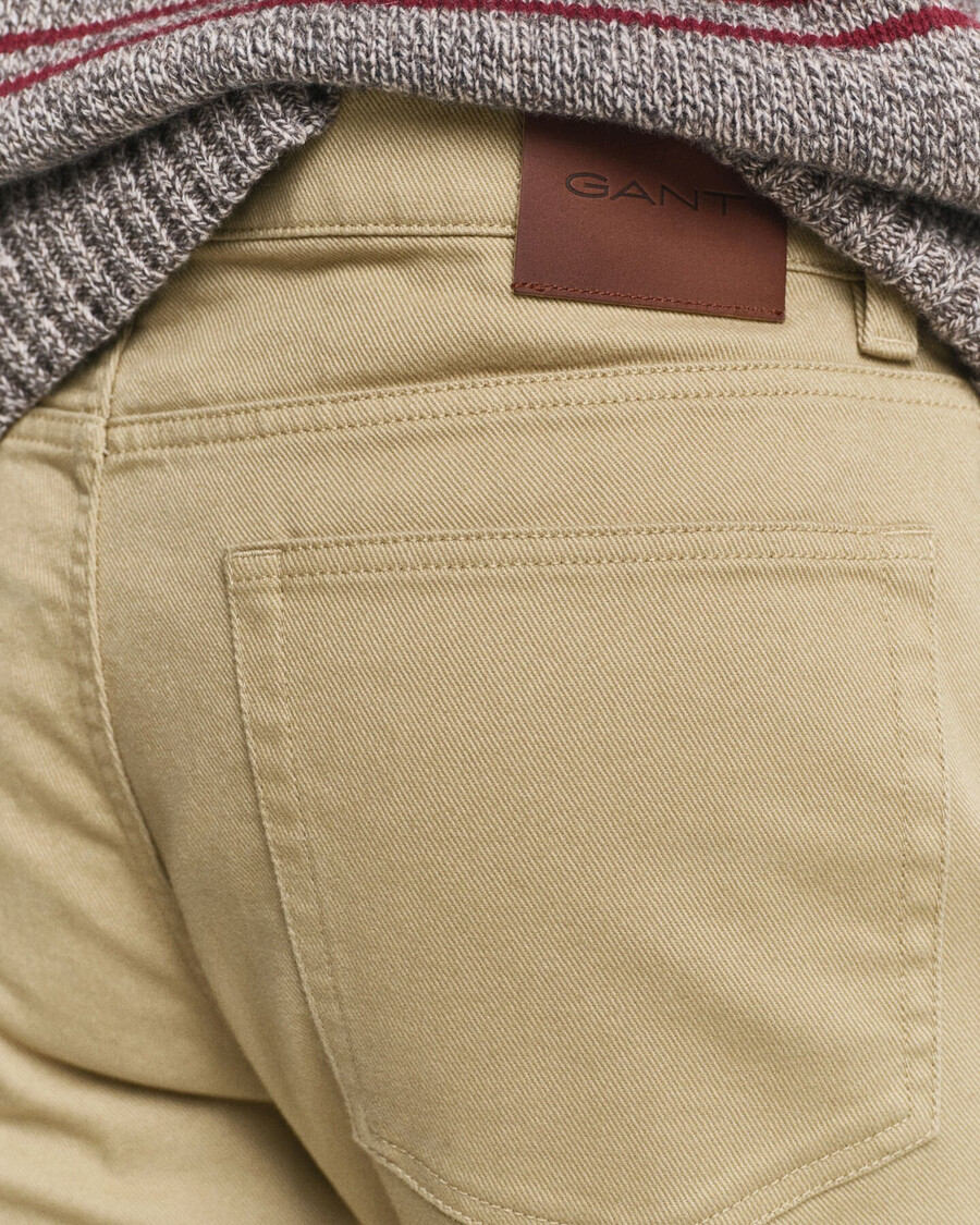 calça jeans de sarja macia com corte regular - bege woody
