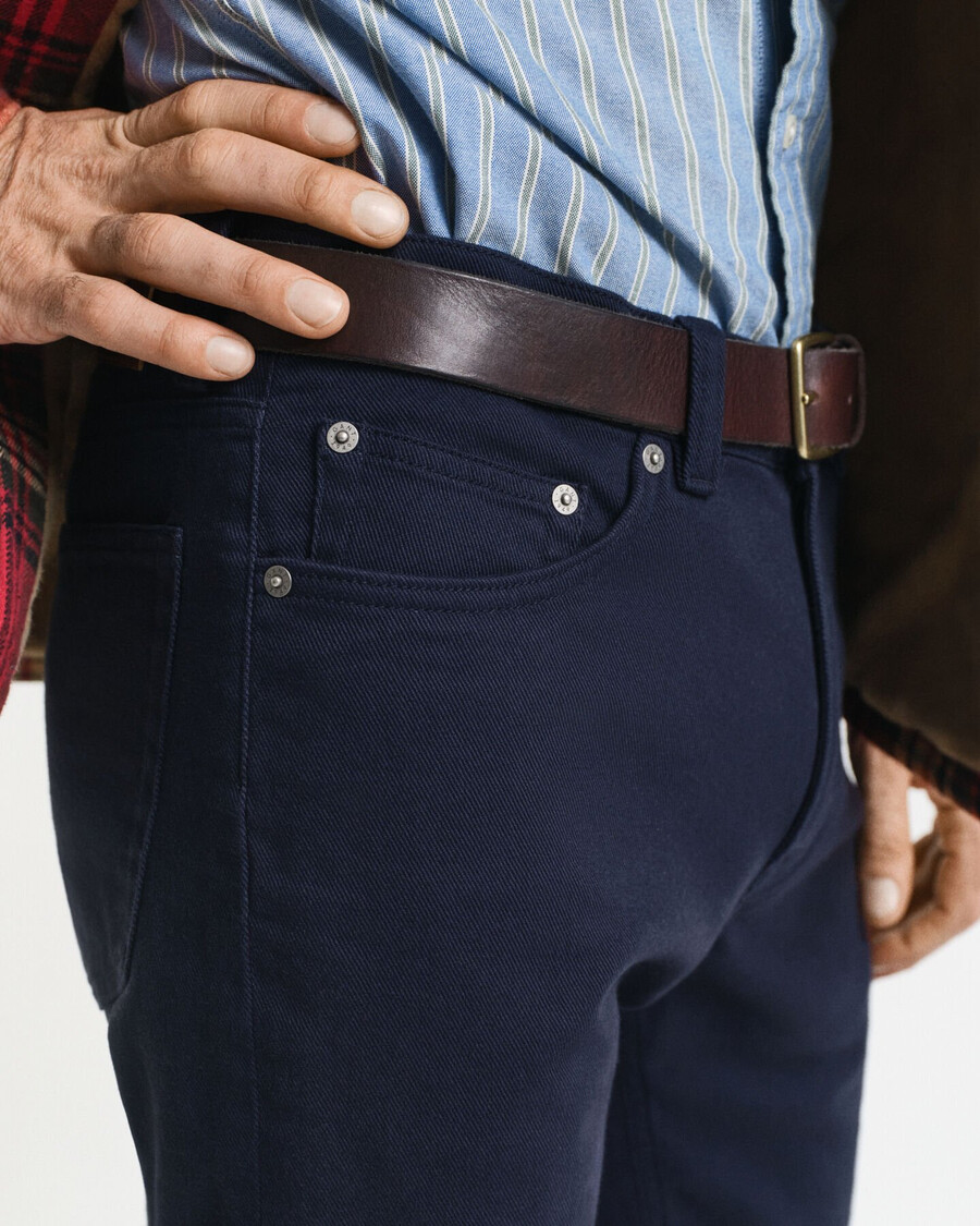 calça jeans de sarja macia com corte regular - azul noite