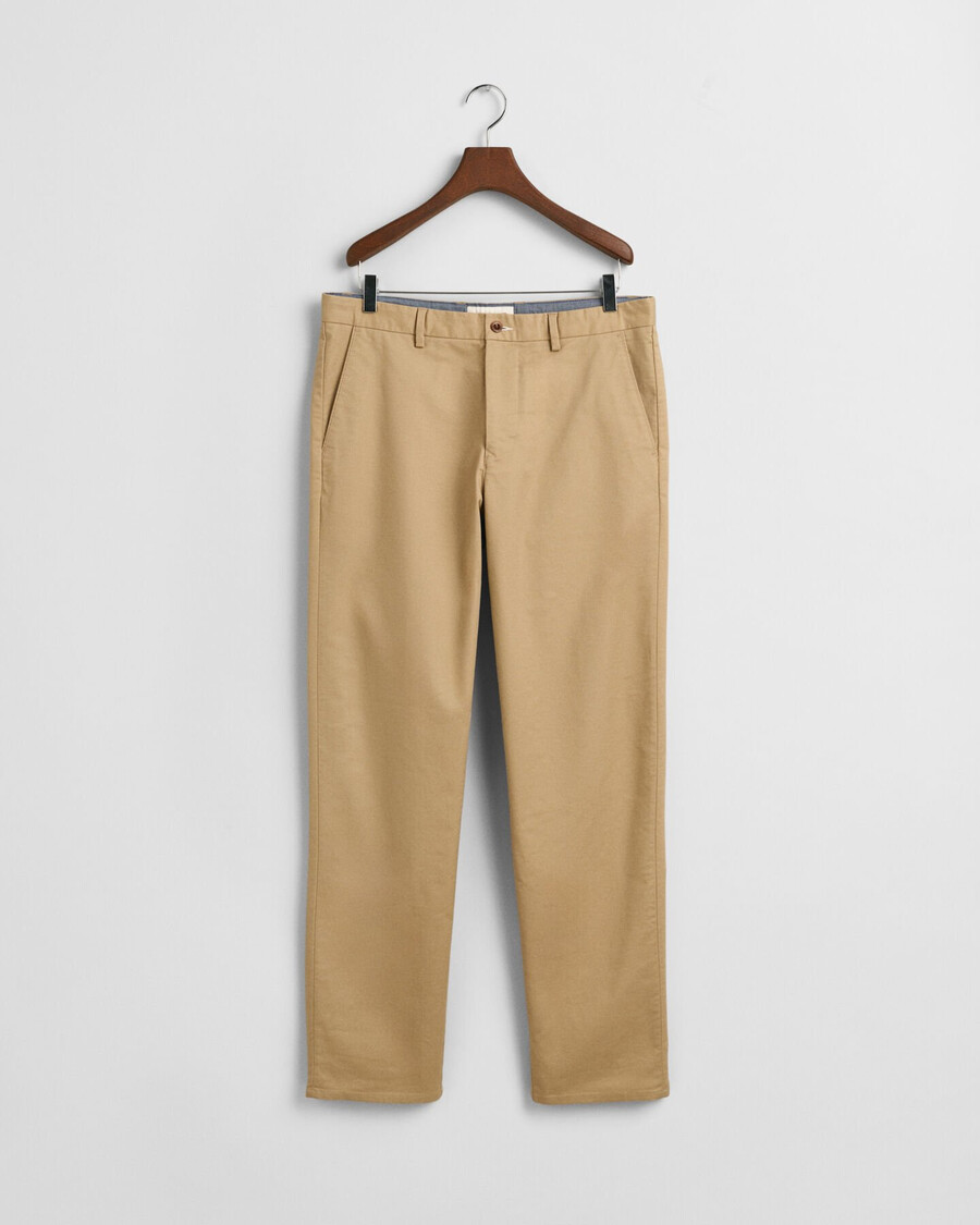 calça chino de corte regular - cáqui escuro