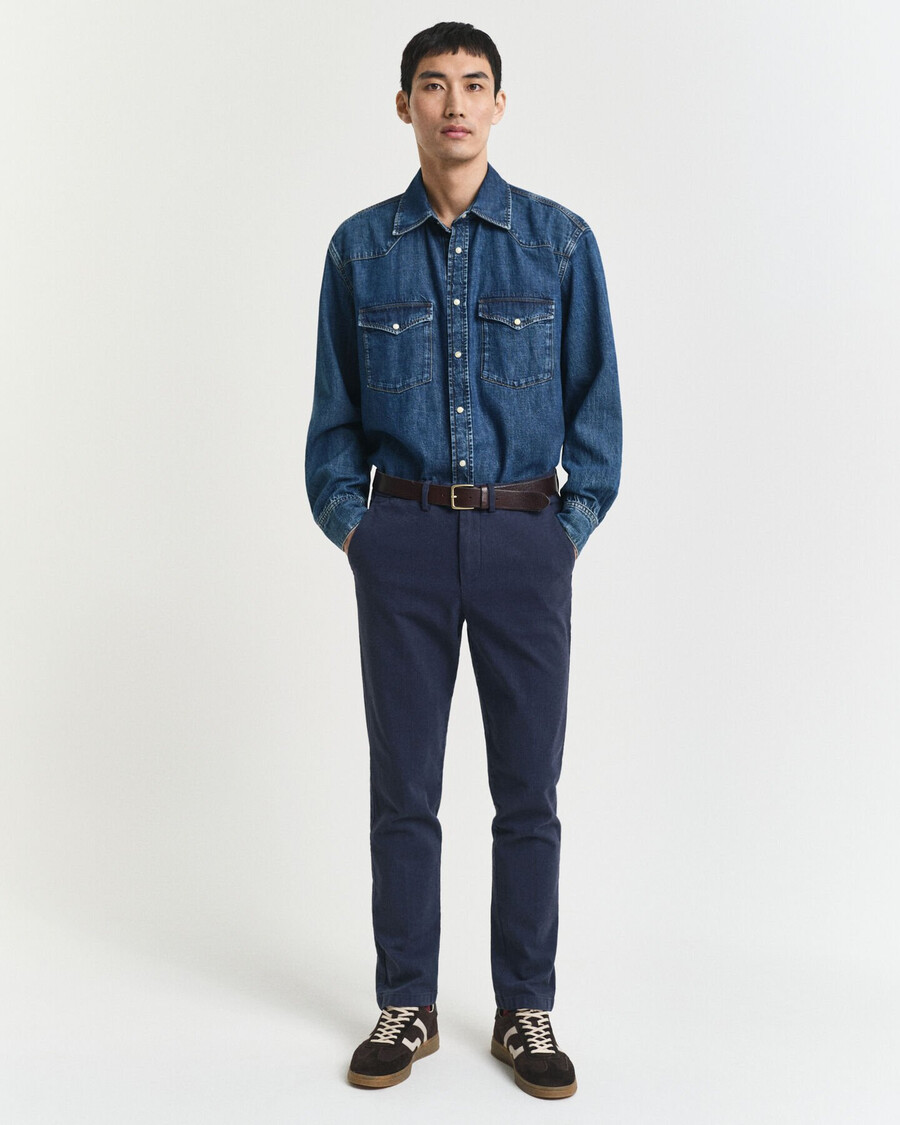 calça slim fit em algodão com estampa espinha de peixe - azul noite