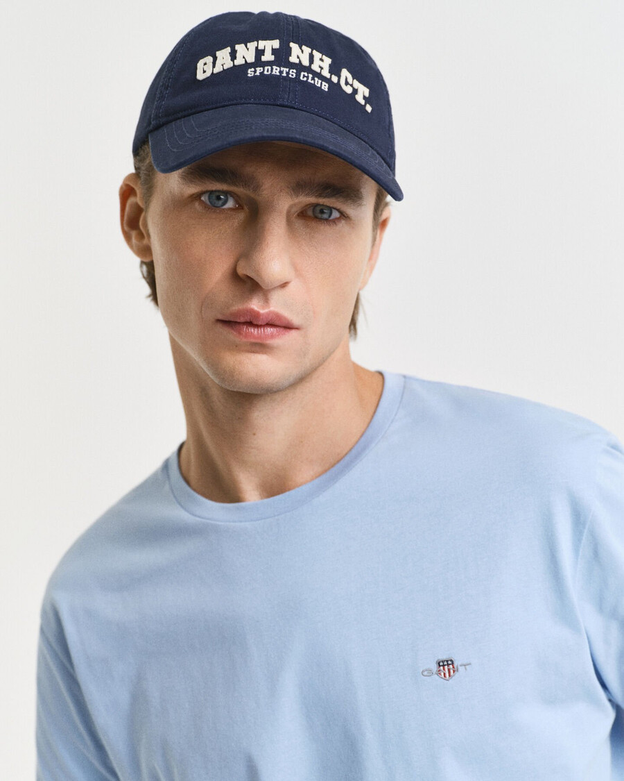camiseta shield de corte regular - azul capri