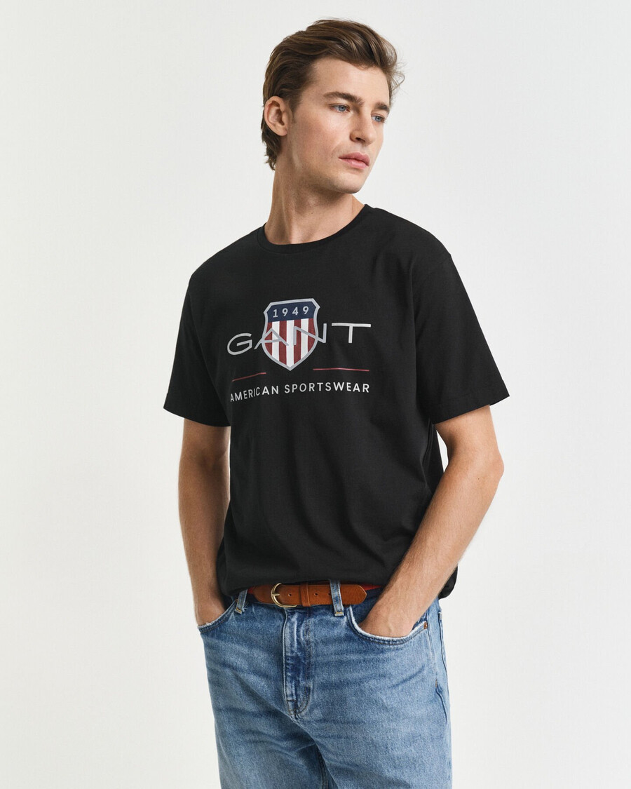 camiseta archive shield - preta