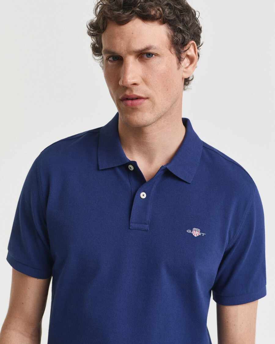 camisa polo shield piqué de corte regular - azul persa