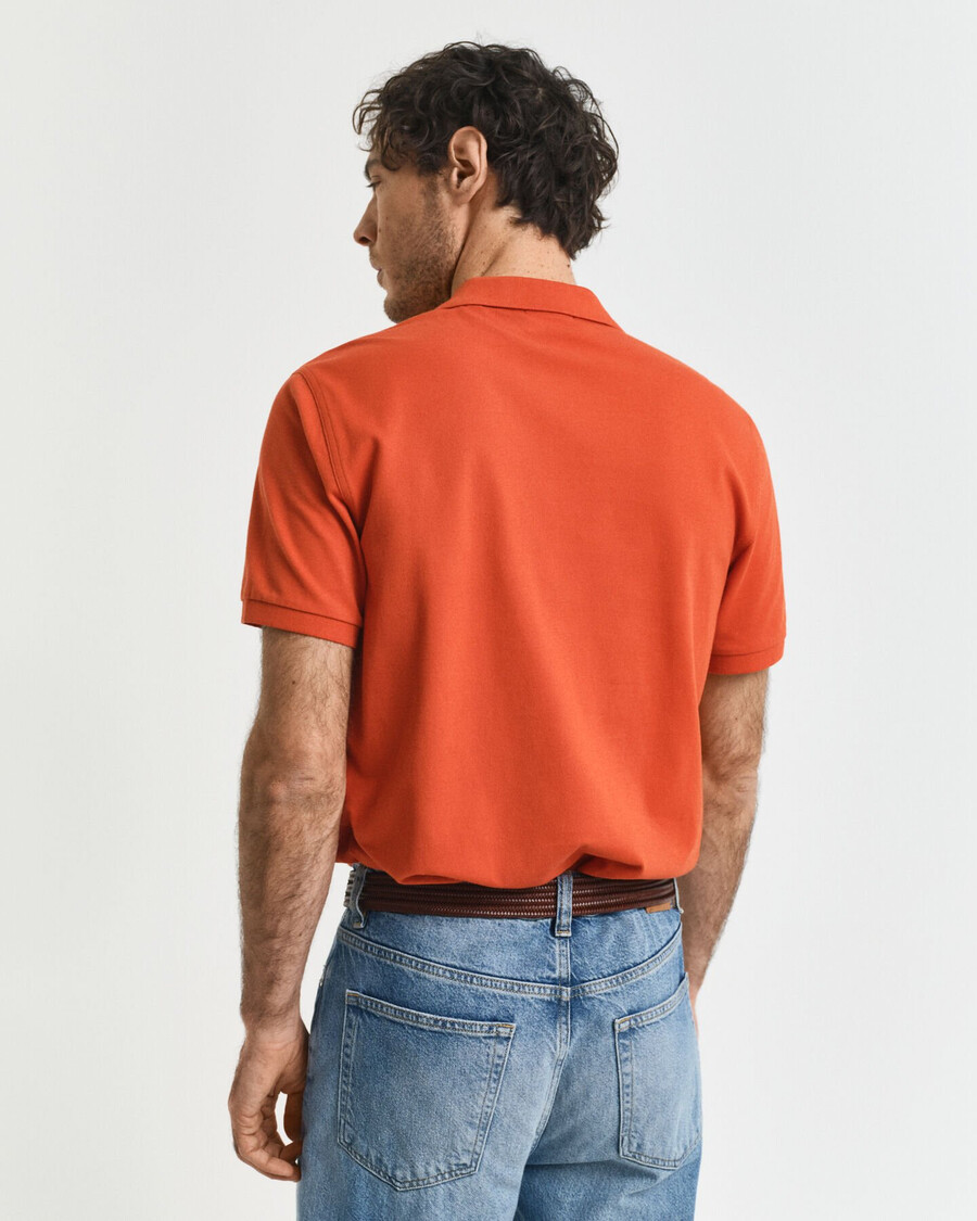 camisa polo shield piqué de corte regular - laranja escuro