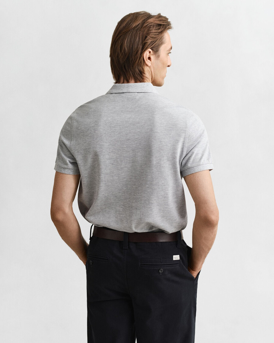 camisa polo shield piqué de corte regular - cinza mesclado