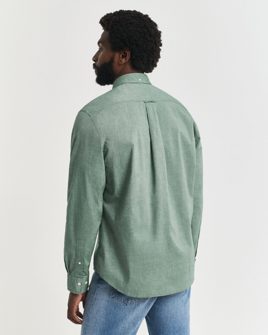 camisa clássica de popeline com corte regular - verde floresta