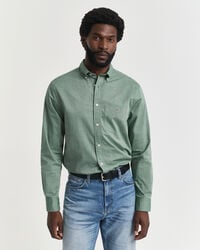 camisa clássica de popeline com corte regular - verde floresta