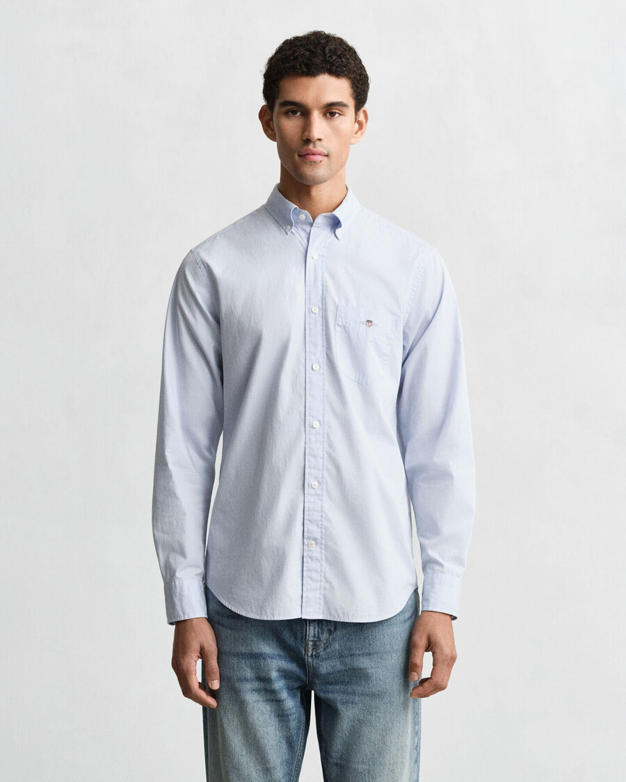 camisa clássica de popeline com modelagem regular - azul claro