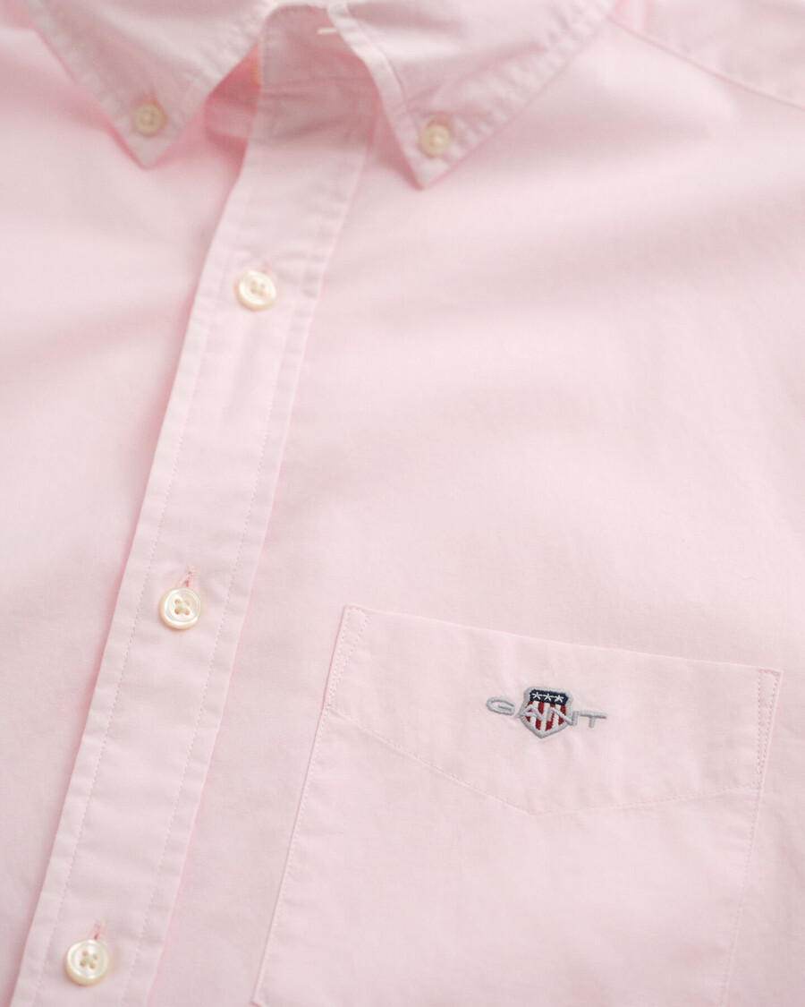 camisa clássica de popeline com modelagem regular - rosa claro