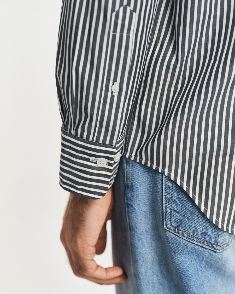 camisa clássica listrada de popeline com modelagem regular - preta