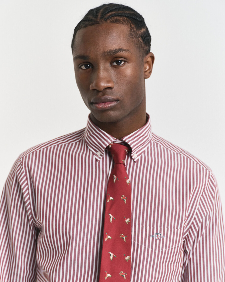 camisa clássica listrada de popeline com modelagem regular - vermelho encorpado