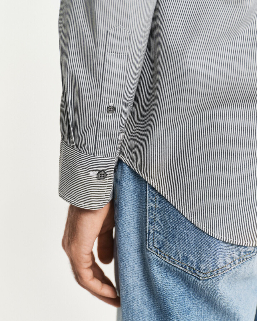 camisa clássica de popeline com riscas estilo banqueiro corte regular - preta