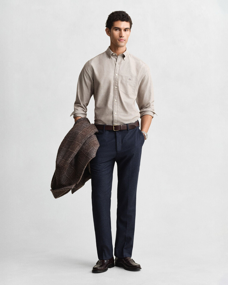 camisa oxford clássica de corte regular - castanho mogno