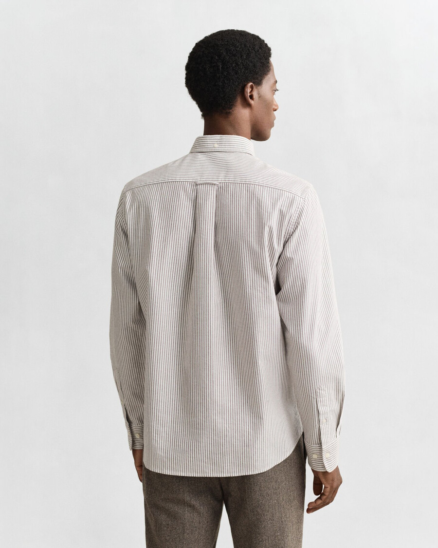 camisa oxford clássica com risca bancária e corte regular - marrom mogno