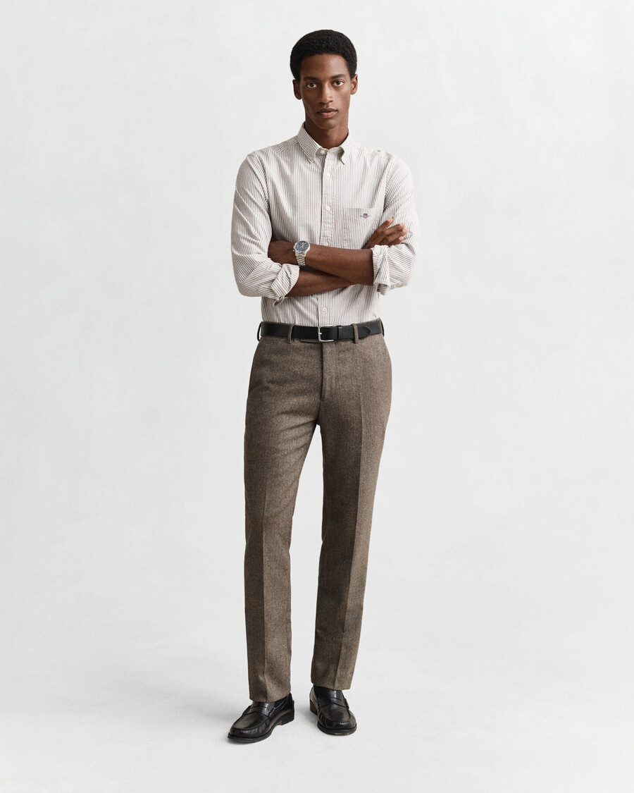 camisa oxford clássica com risca bancária e corte regular - marrom mogno