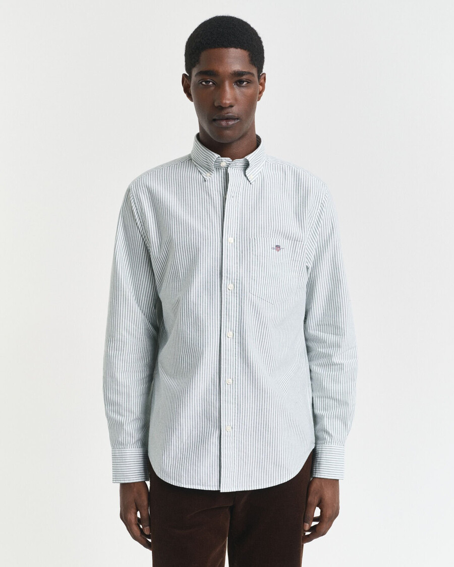 camisa oxford clássica com riscas brancas e corte regular - verde floresta
