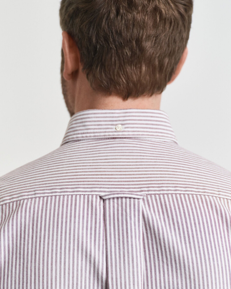 camisa oxford clássica com listras bancárias e corte regular - vermelho encorpado