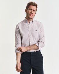 camisa oxford clássica com listras bancárias e corte regular - vermelho encorpado