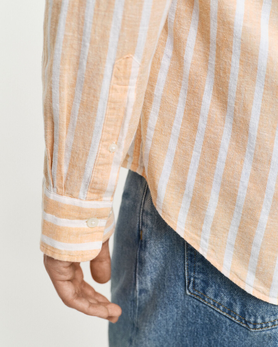 camisa listrada de algodão e linho com modelagem regular - laranja pêssego