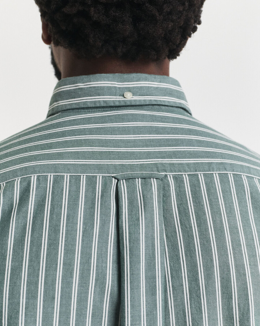 camisa de popeline listrada de corte regular - verde floresta