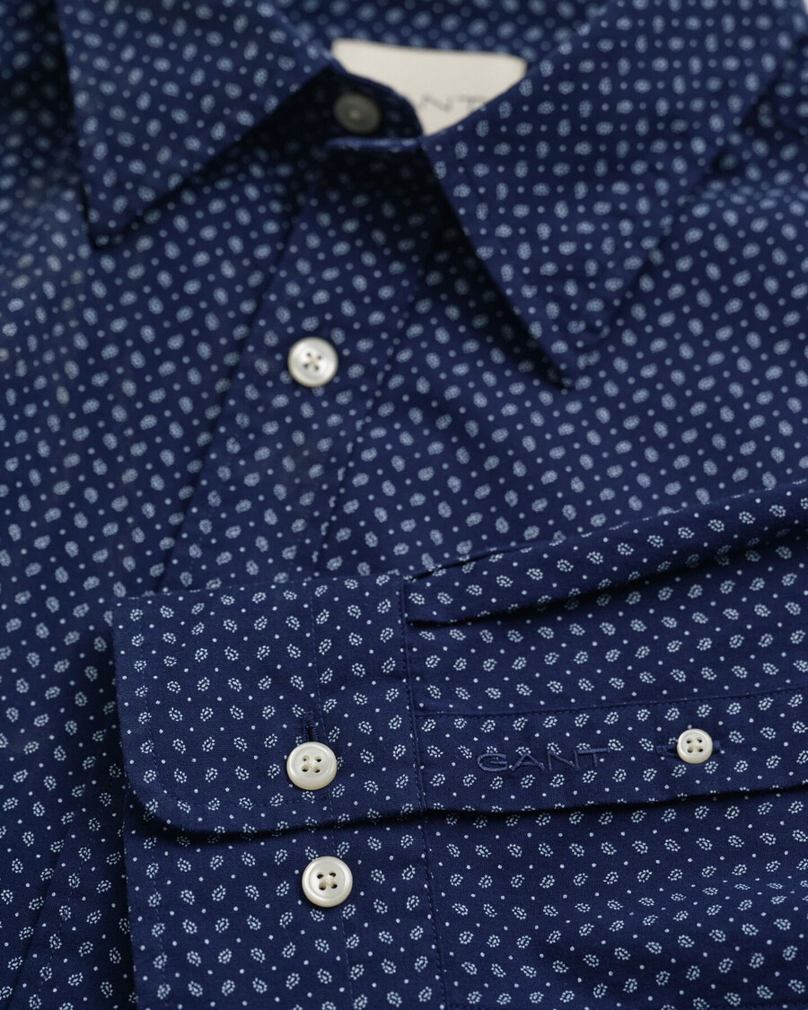 camisa de corte regular com microestampa - azul clássico