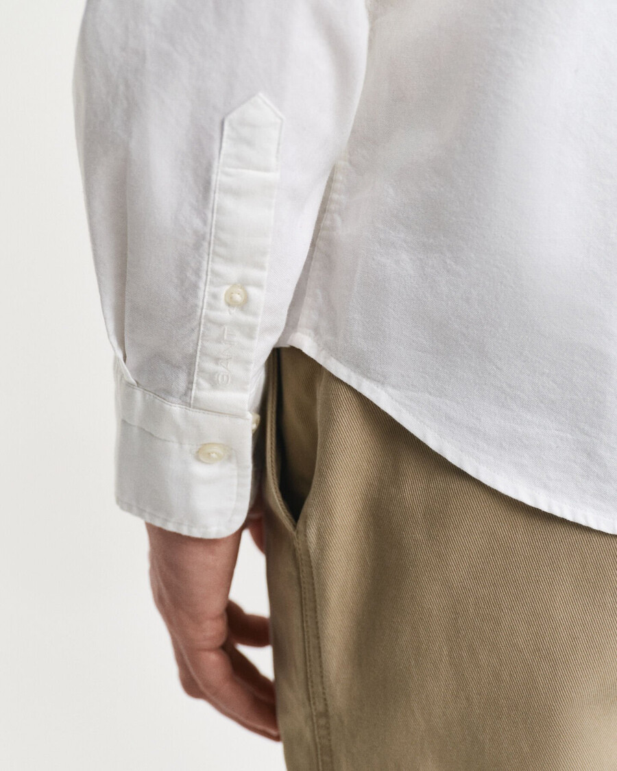 camisa oxford de corte regular - cor casca de ovo