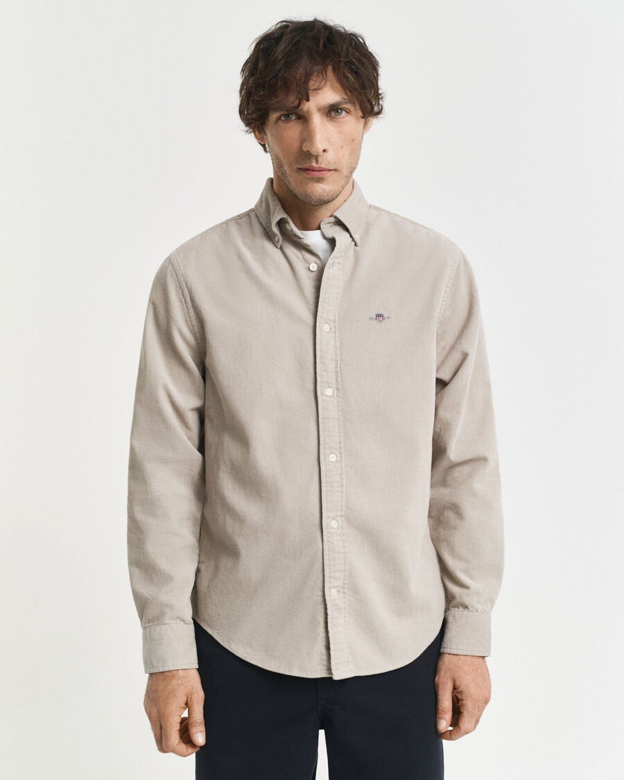 camisa de veludo cotelê de algodão com corte regular - bege acinzentado