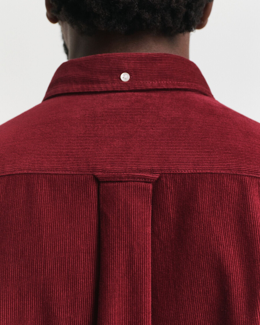 camisa de veludo cotelê de algodão com modelagem regular - vermelho encorpado