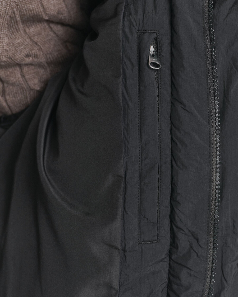 jaqueta puffer de plumas - preta