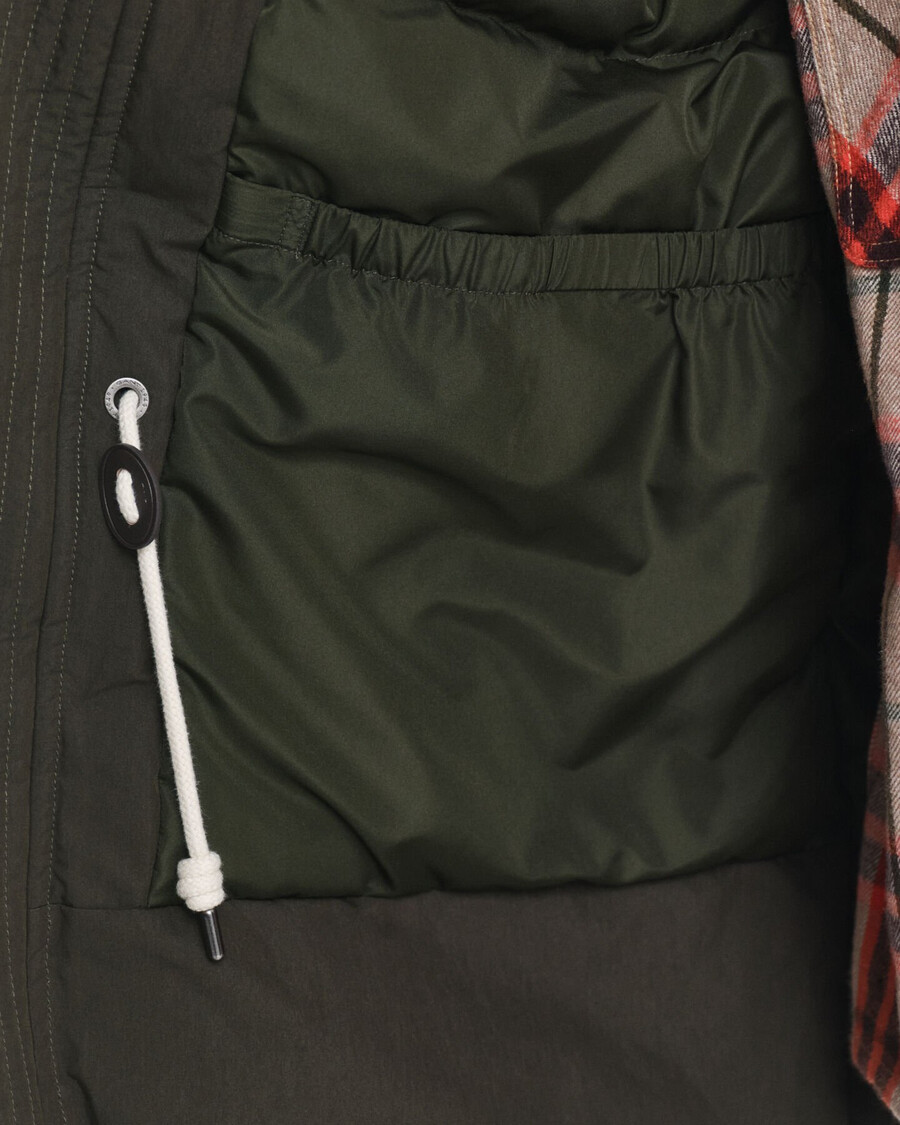 parka acolchoada - verde musgo escuro