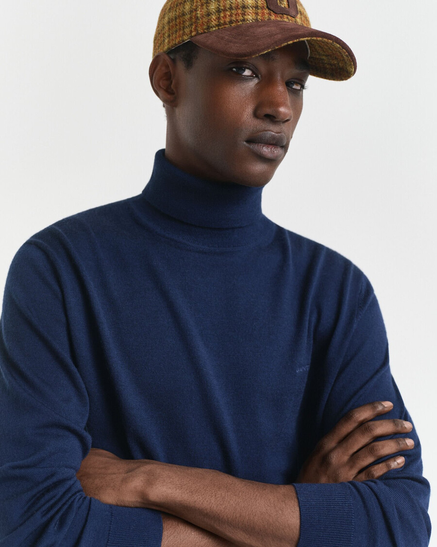 suéter de gola alta em lã merino extrafina - azul-marinho