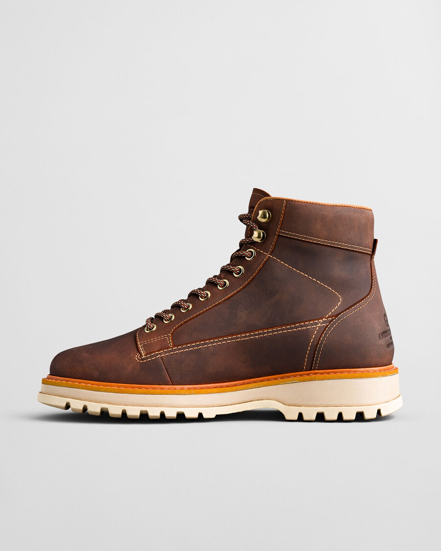 botas clafton de couro com cadarço - marrom whisky