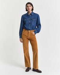 calça jeans flare de veludo cotelê - marrom whisky