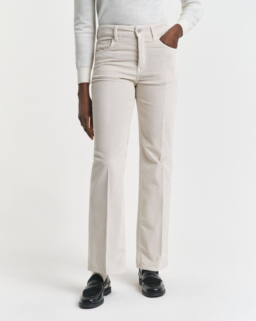 calça jeans flare de veludo cotelê - cor bege
