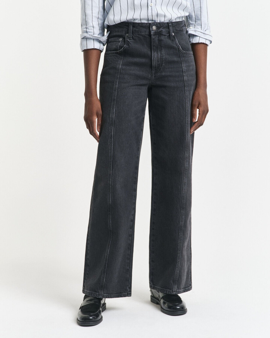 calça jeans reta com modelagem relaxada - preta com efeito desgastado