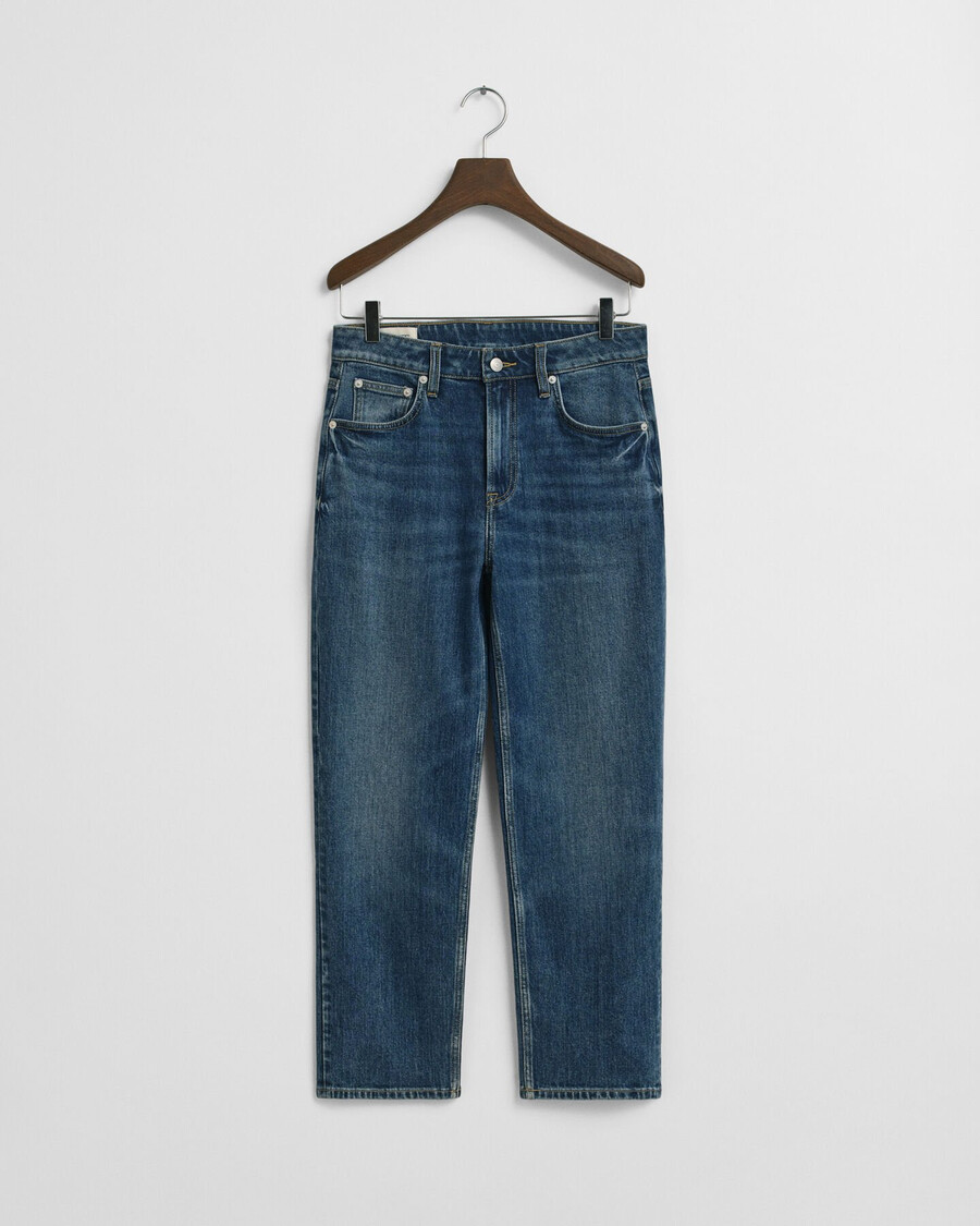 calça jeans cropped reta e elástica - azul médio desbotado
