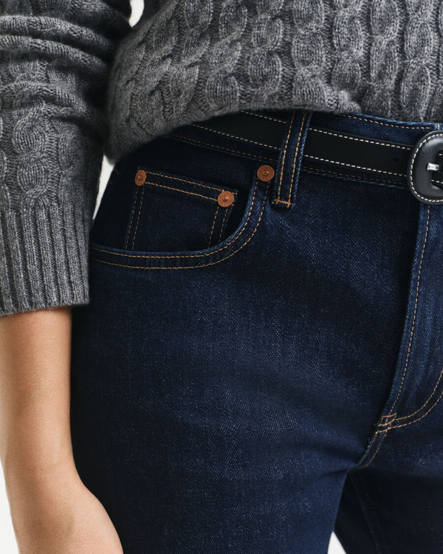 calça jeans reta com elastano - azul escuro