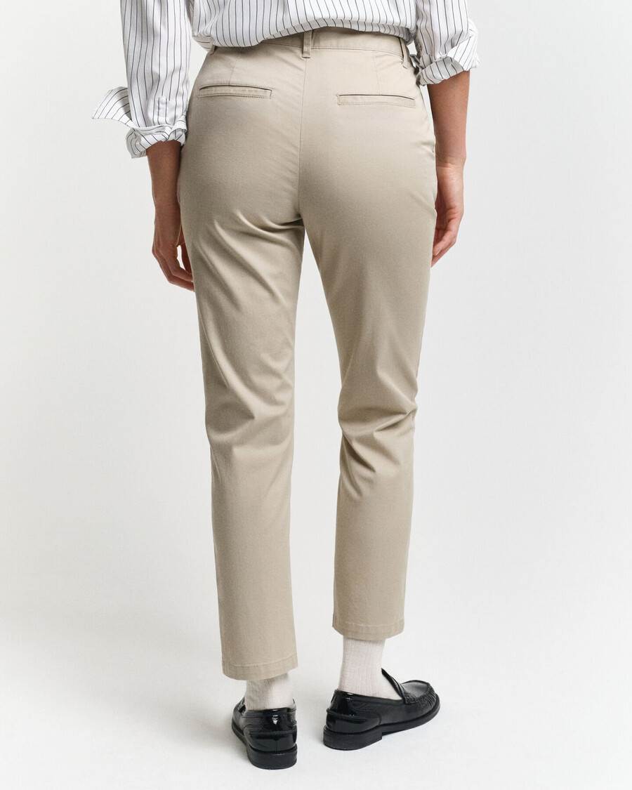calça chino slim fit - cor areia seca