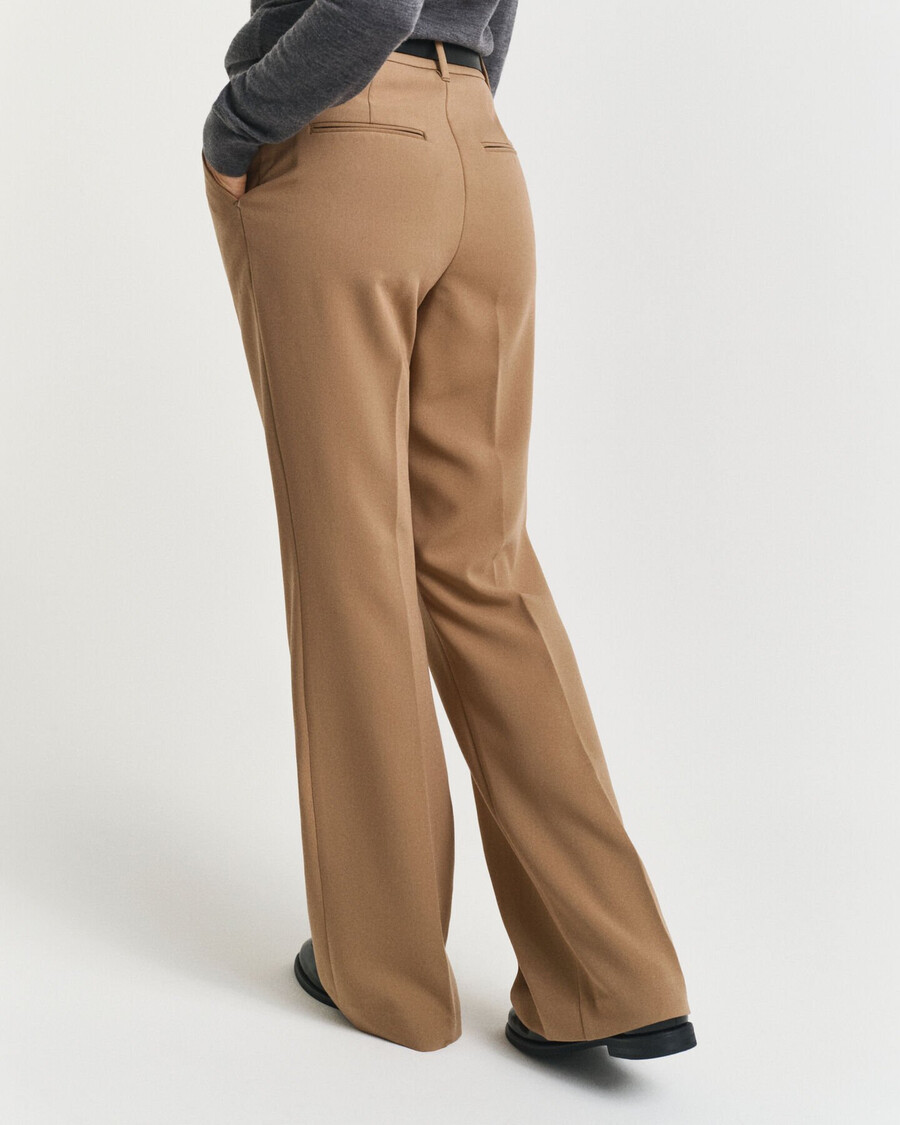 calças boca de sino slim fit - cáqui quente