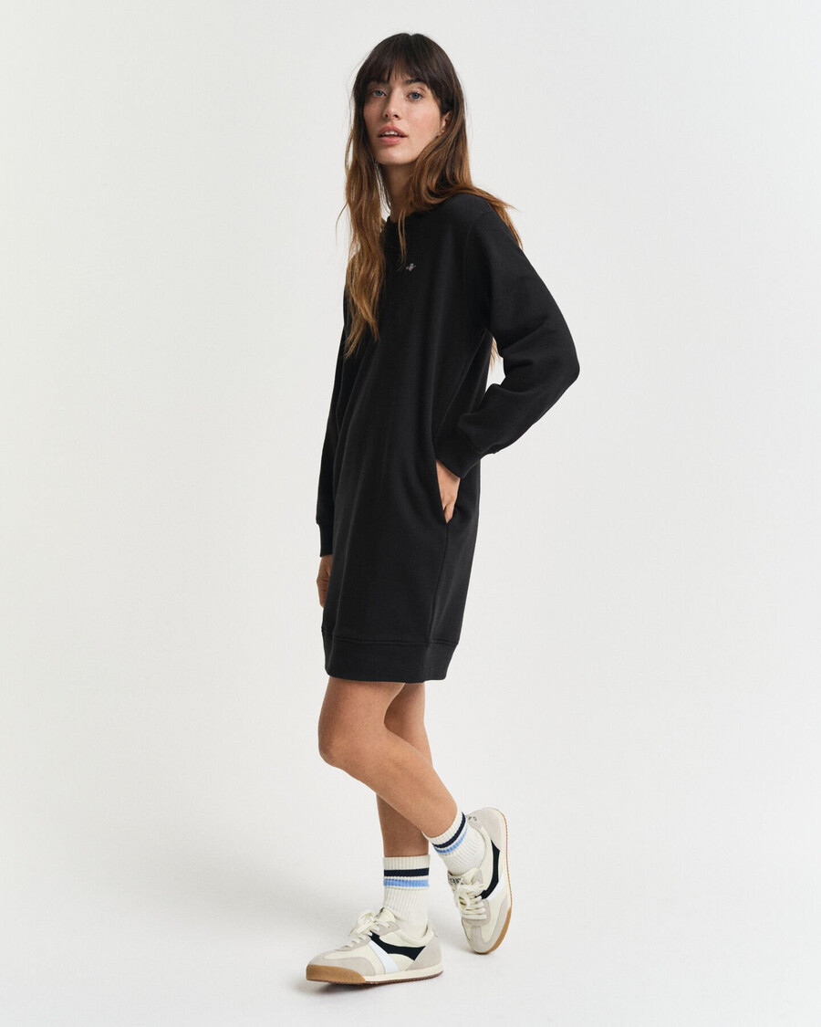 vestido esportivo com gola redonda e escudo - preto