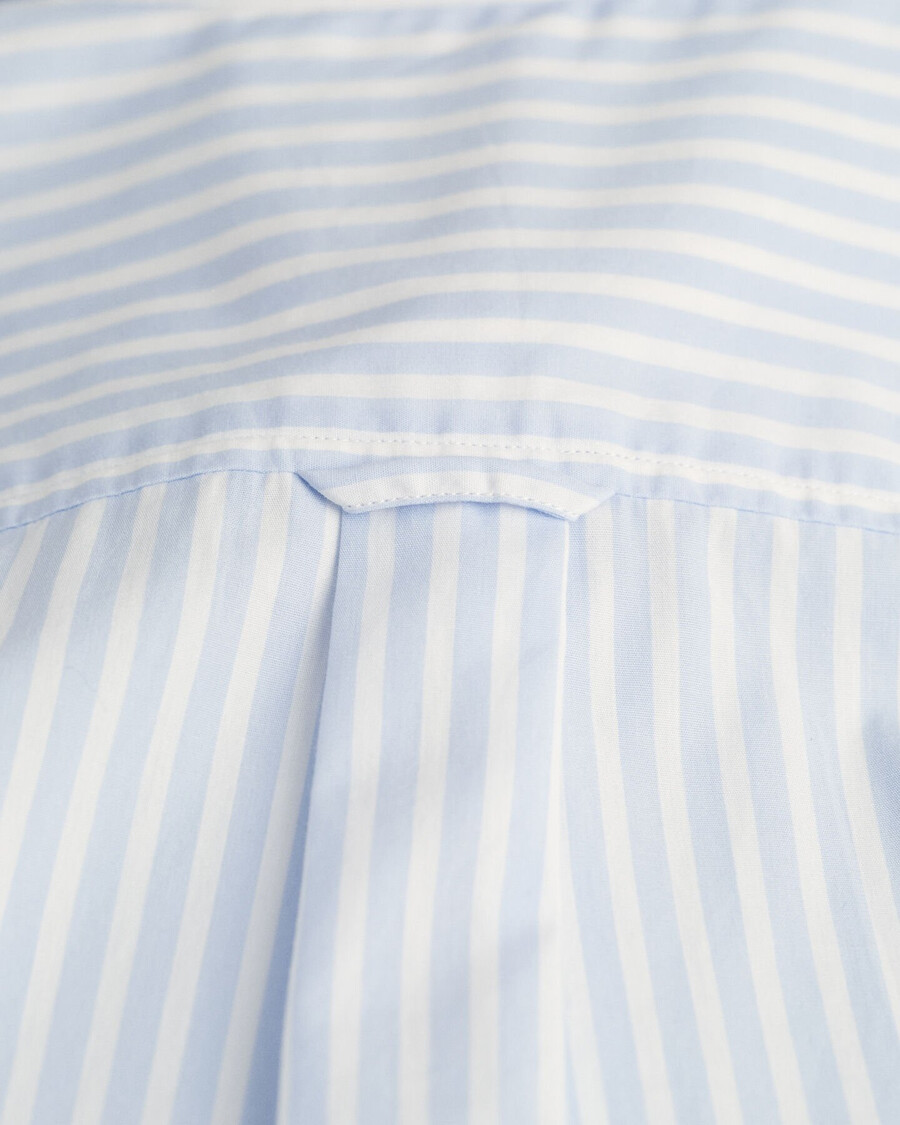 camisa clássica listrada de popeline com modelagem regular - azul claro