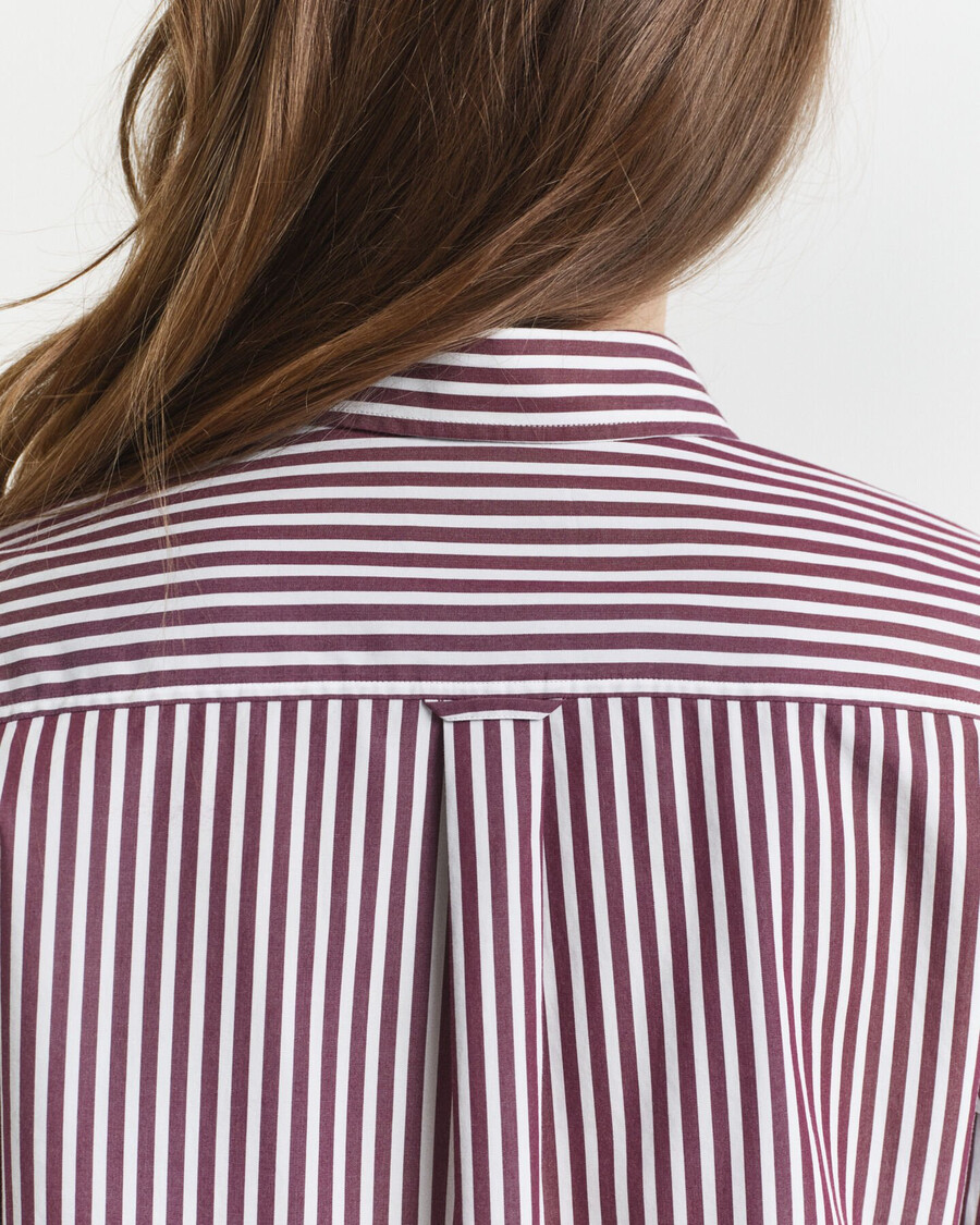 camisa clássica listrada de popeline com corte regular - vinho ameixa