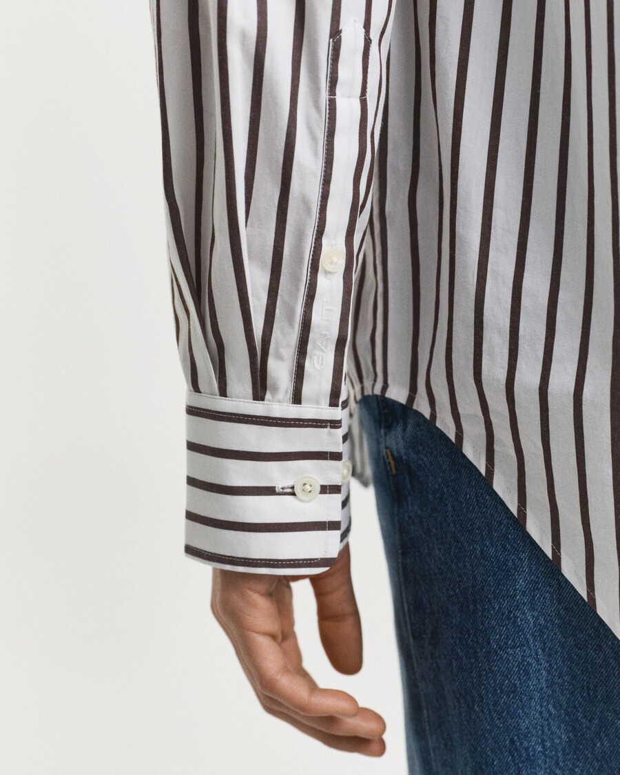 camisa clássica listrada de popeline com modelagem relaxada - marrom escuro