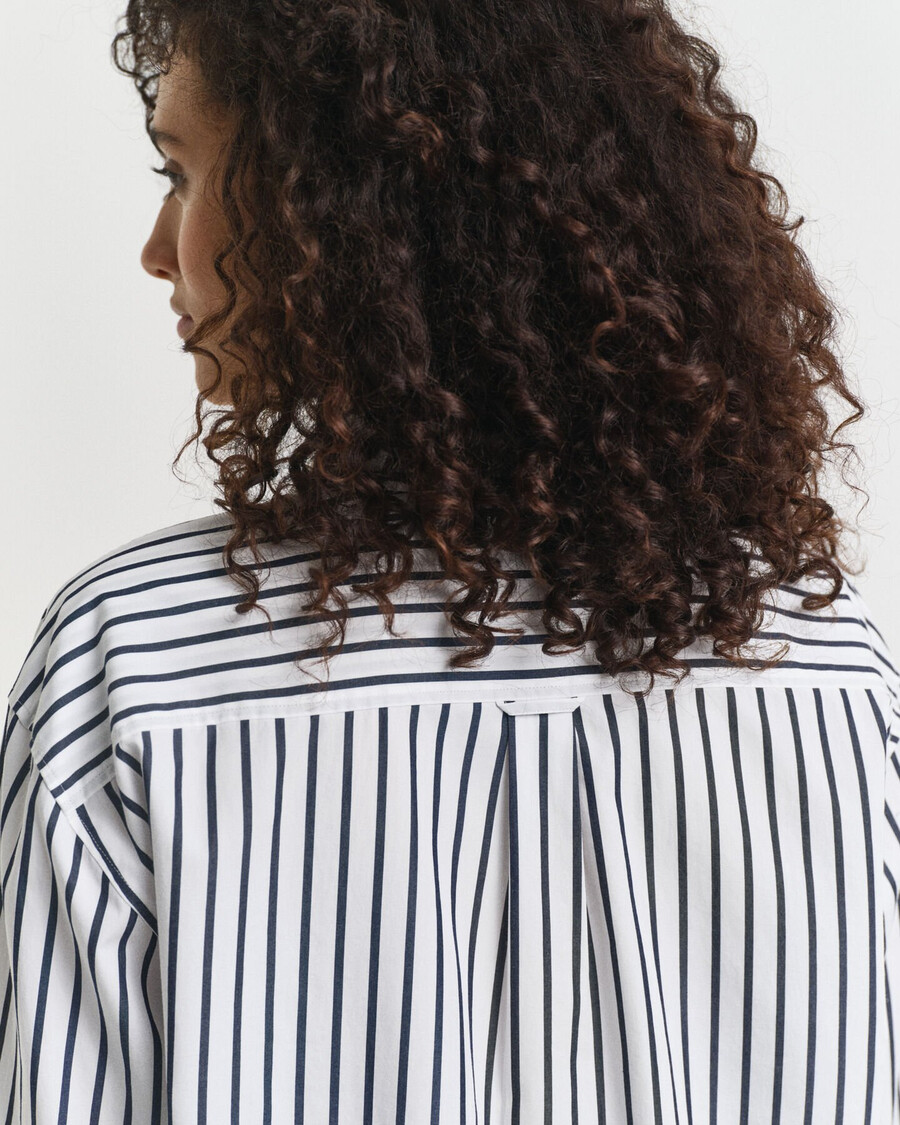 camisa clássica listrada em popeline com modelagem relaxada - azul noite