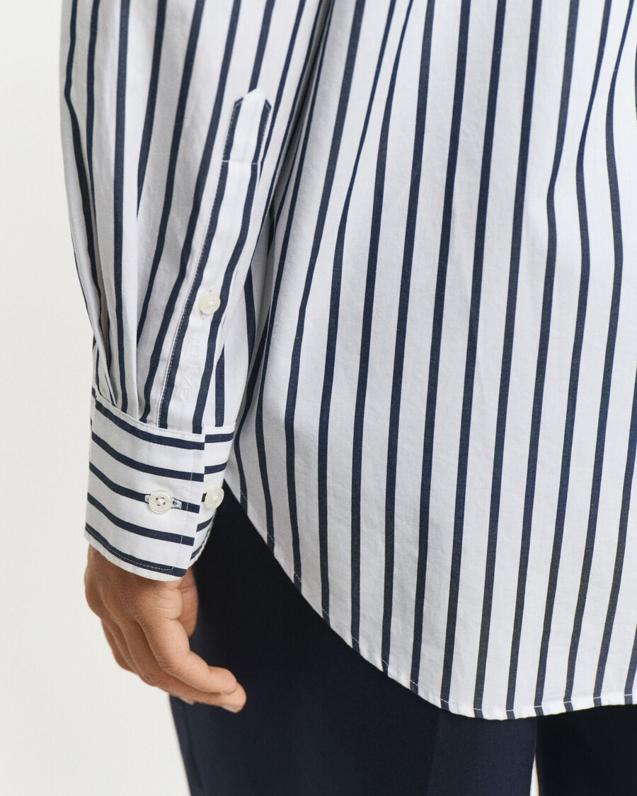 camisa clássica listrada em popeline com modelagem relaxada - azul noite
