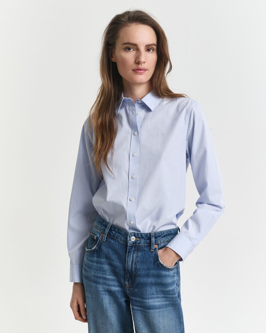 camisa clássica de popeline com modelagem regular - azul claro